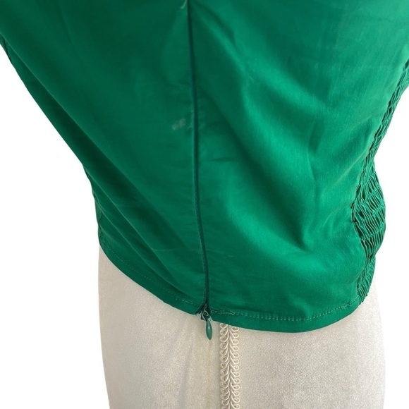 Buru Women’s Green Sweetheart Neck Smocked Open Back Smocked Top NWT $118 - Picture 6 of 14